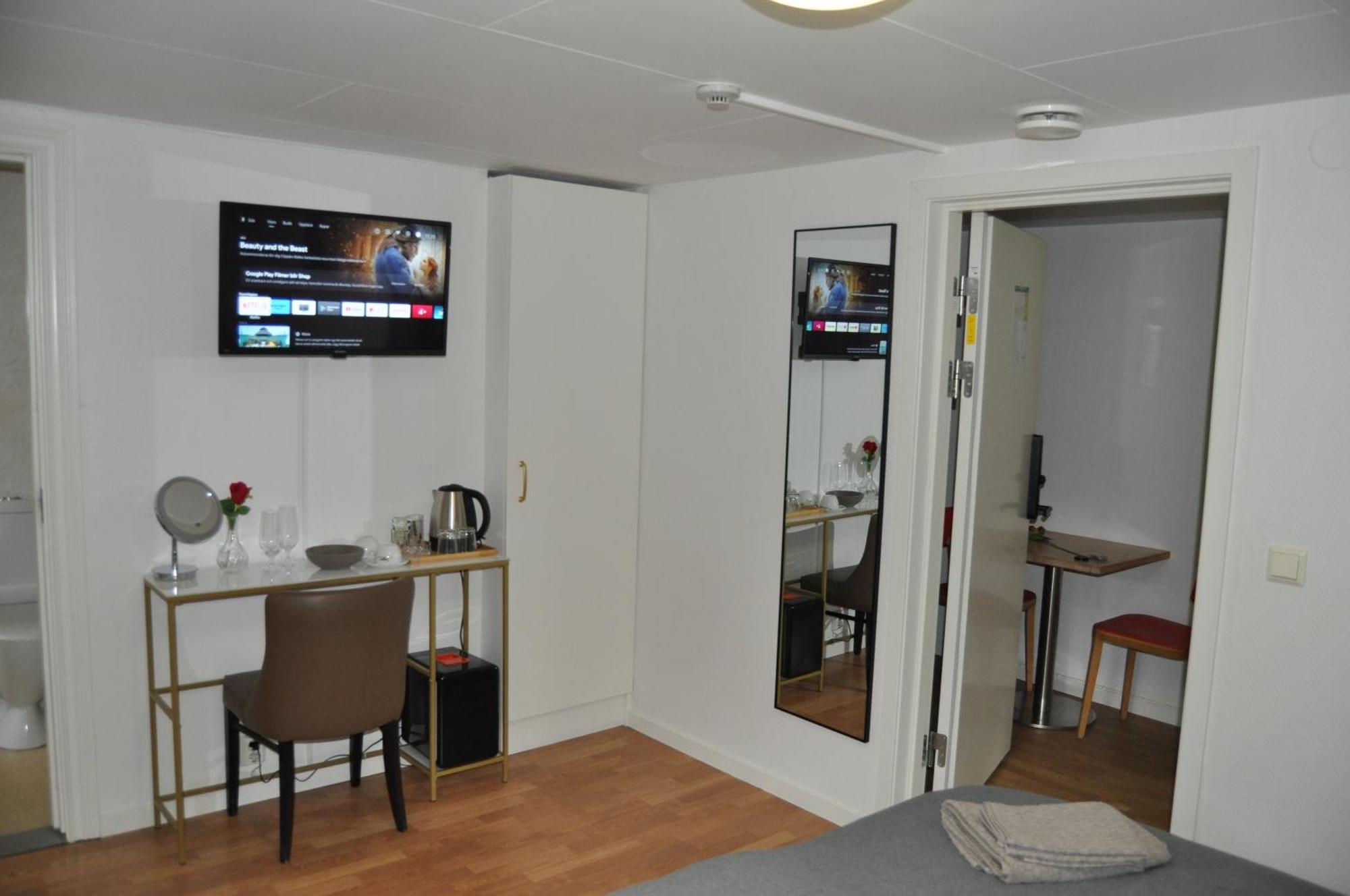 Langstorp 200 Gaesthem I Vaenster Hoor